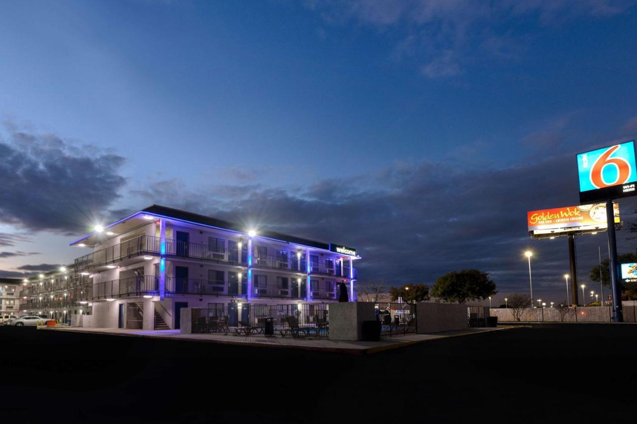 Motel 6-San Antonio, Tx - West Seaworld Eksteriør bilde