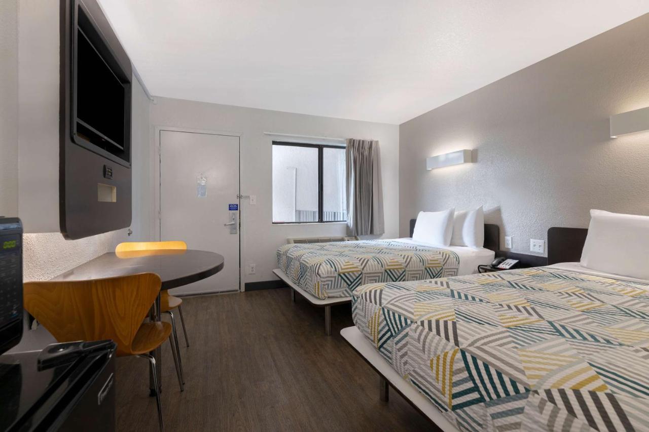 Motel 6-San Antonio, Tx - West Seaworld Eksteriør bilde