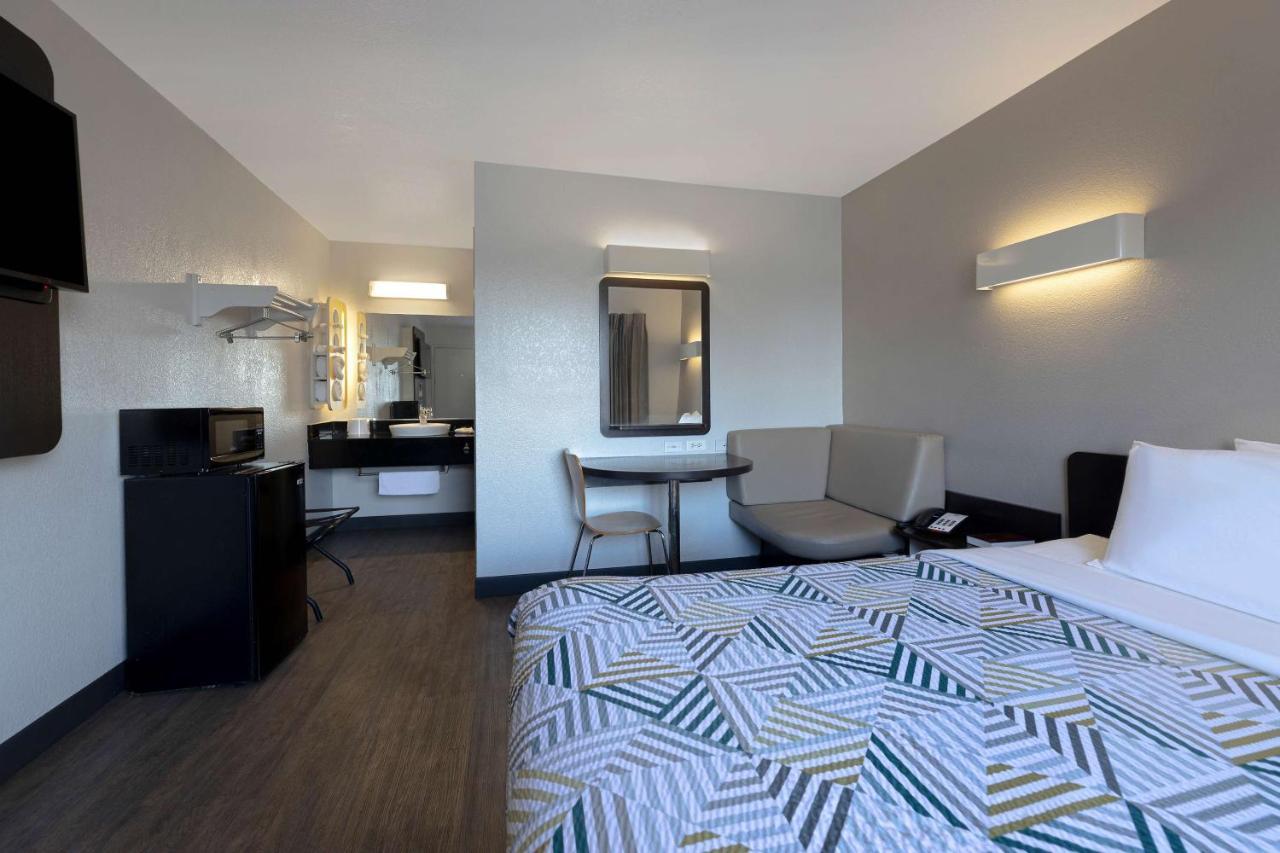 Motel 6-San Antonio, Tx - West Seaworld Eksteriør bilde